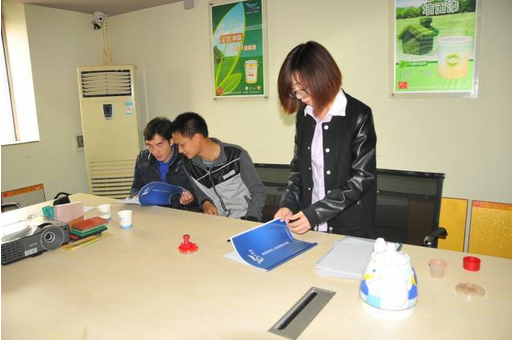 廣西來賓客戶簽約友情漆