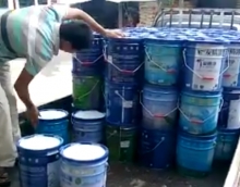 服務(wù)客戶,友情漆樣樣做足100分 服務(wù)客戶,友情漆樣樣做足100分